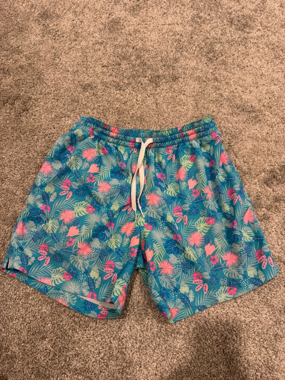 Chubbies🍍| Tropical Print Men's Swim Shorts